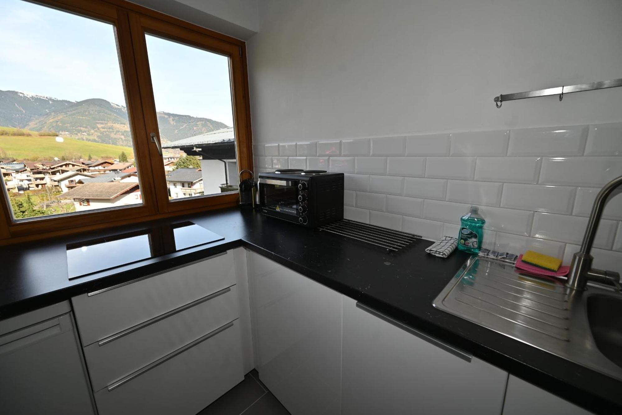 Apartement Karen Top 35 - By Four Seasons Apartments Kaprun Exteriör bild
