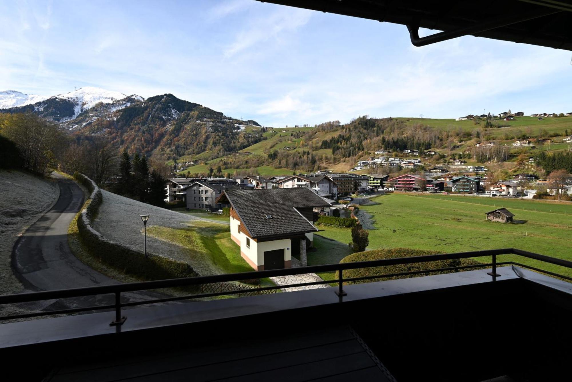 Apartement Karen Top 35 - By Four Seasons Apartments Kaprun Exteriör bild